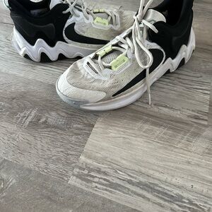 Nike Black and White Athletic Shoes